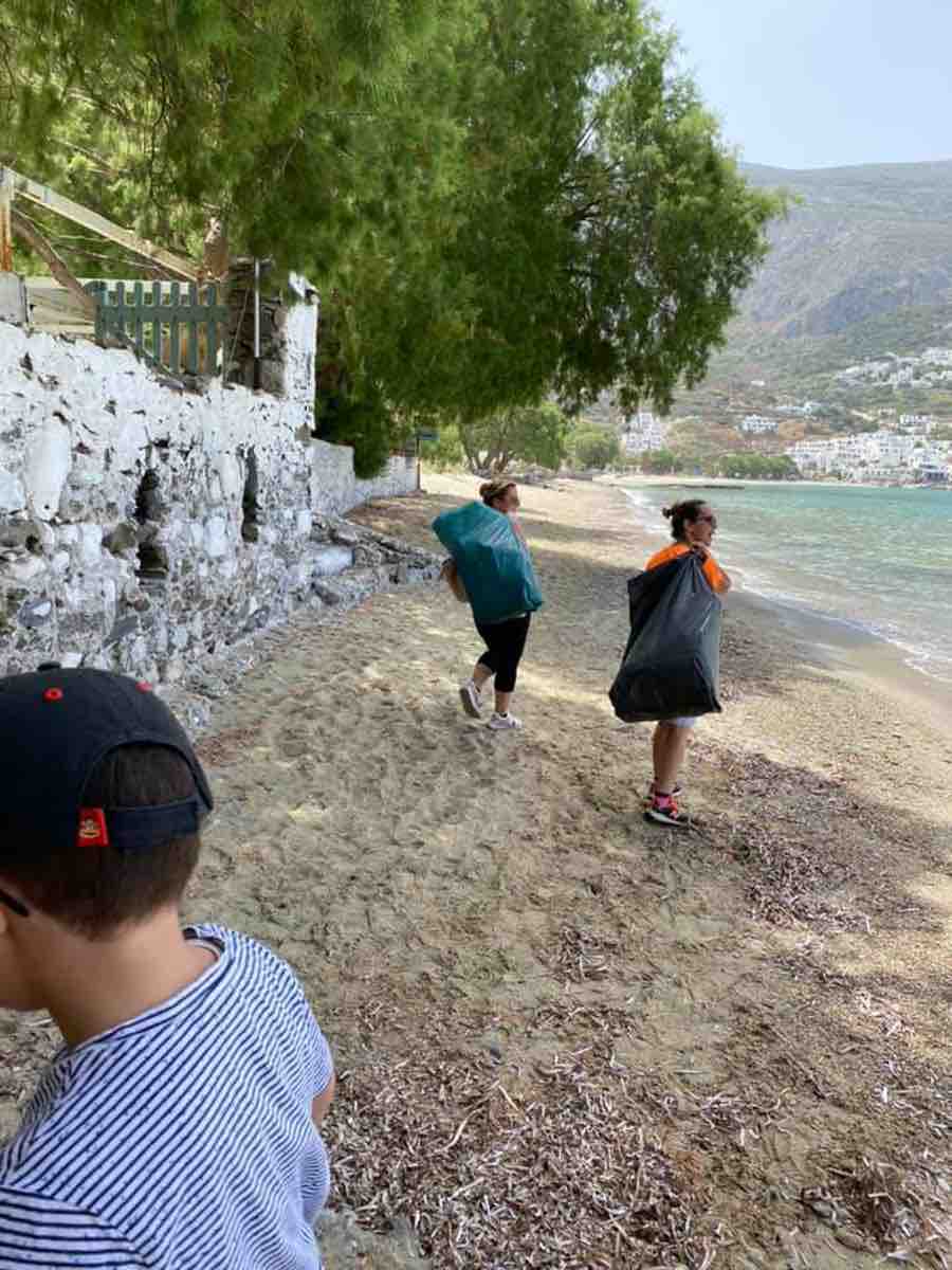 παραλίες της Αμοργού